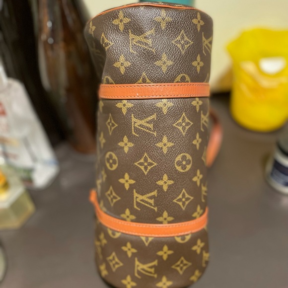 Louis Vuitton Monogram Papillon Bag with Pouch - Picture 4 of 15